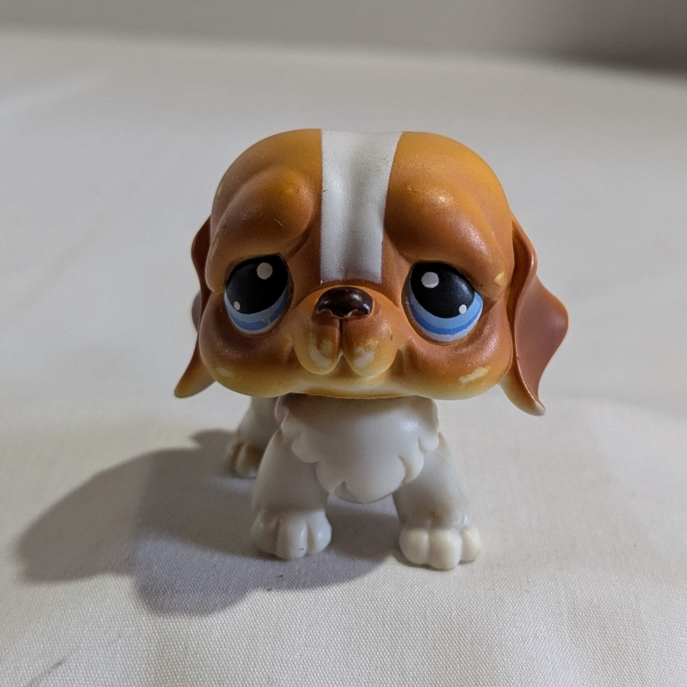 Littlest Pet Shop #76 St. Saint Bernard Dog Puppy LPS Blue Eyes Red Magnet 2004